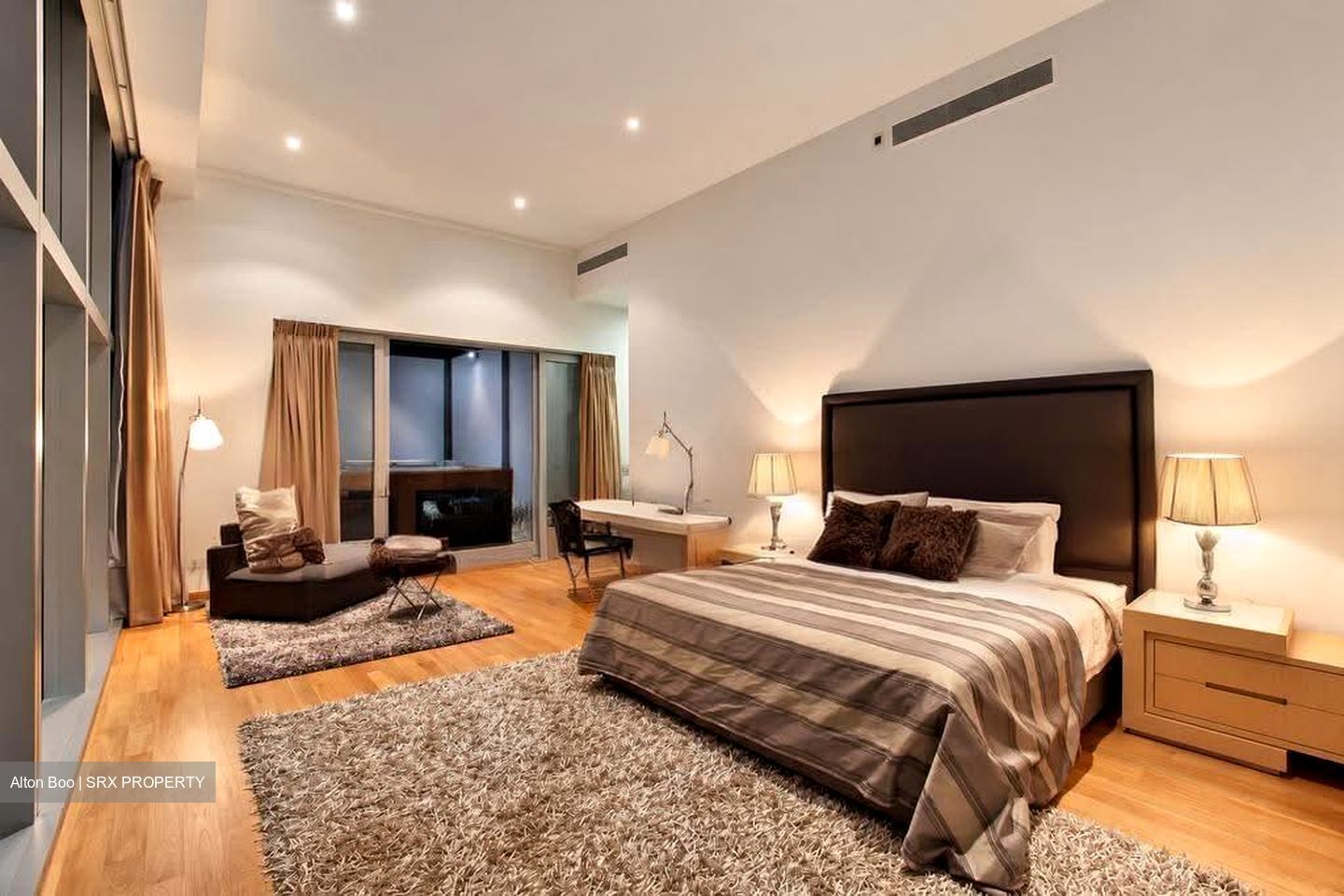 Marina Bay Residences (D1), Condominium #637349171